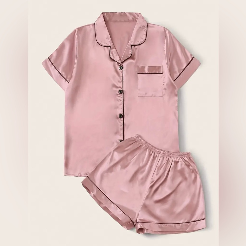 🚨BOGO FREE New Women's Short Sleeve Satin Pajama Set Size Medium NWT